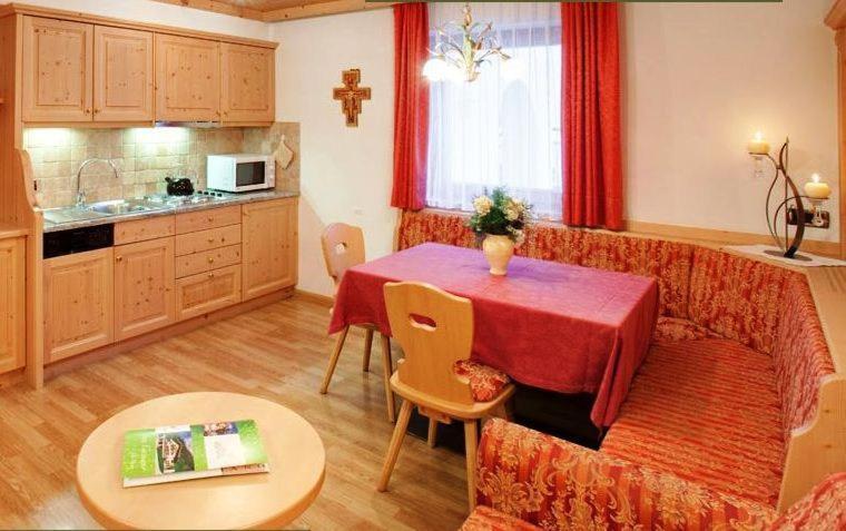 Residence Forcelles Сан Касиано Стая снимка