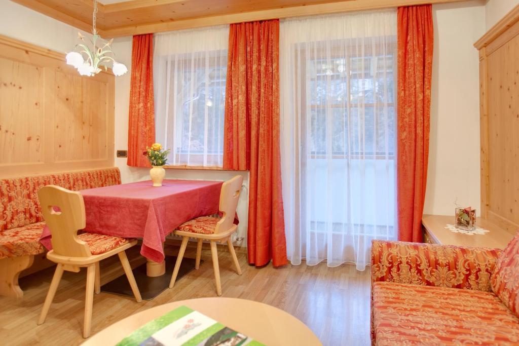 Residence Forcelles Сан Касиано Стая снимка